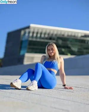 Silje Fredsvik / Lagerqvist / siljefredsvikl nude photo #0045