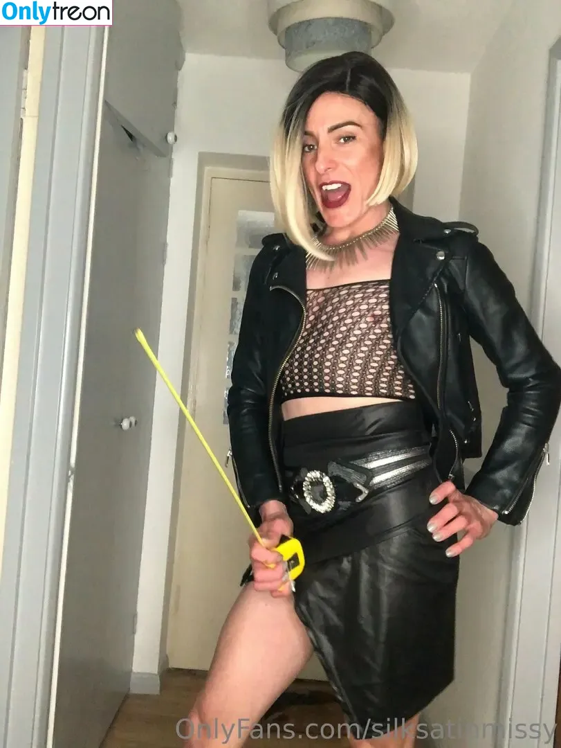 silksatinmissy nude photo #0058 (silksatinmissy)