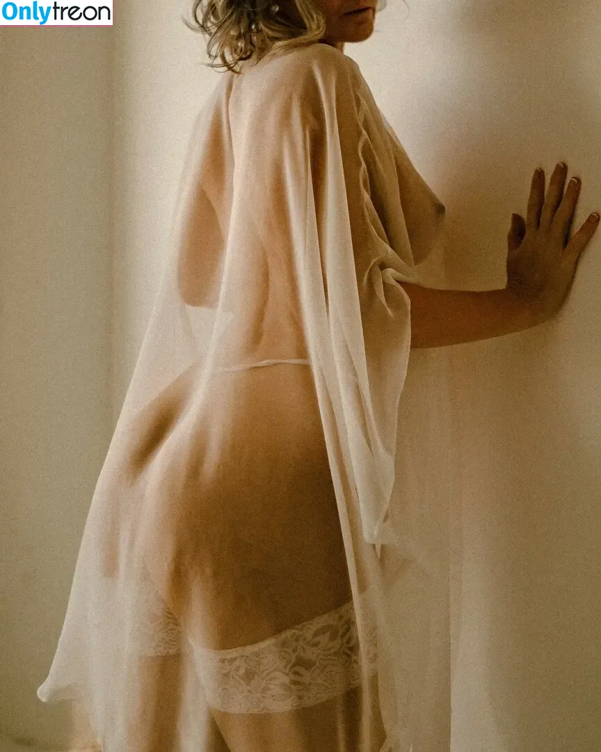 Silver Beauty Jennifer nude photo #0004 (silverbeauty.jennifer / silverbeauty_xo)