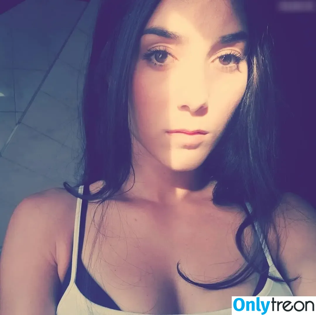 Silverline nude photo #0003 (chiar.acc)