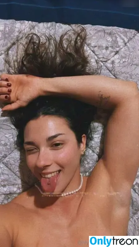 Silvia Licchelli nude photo #0004 (Silvia Licchelli)