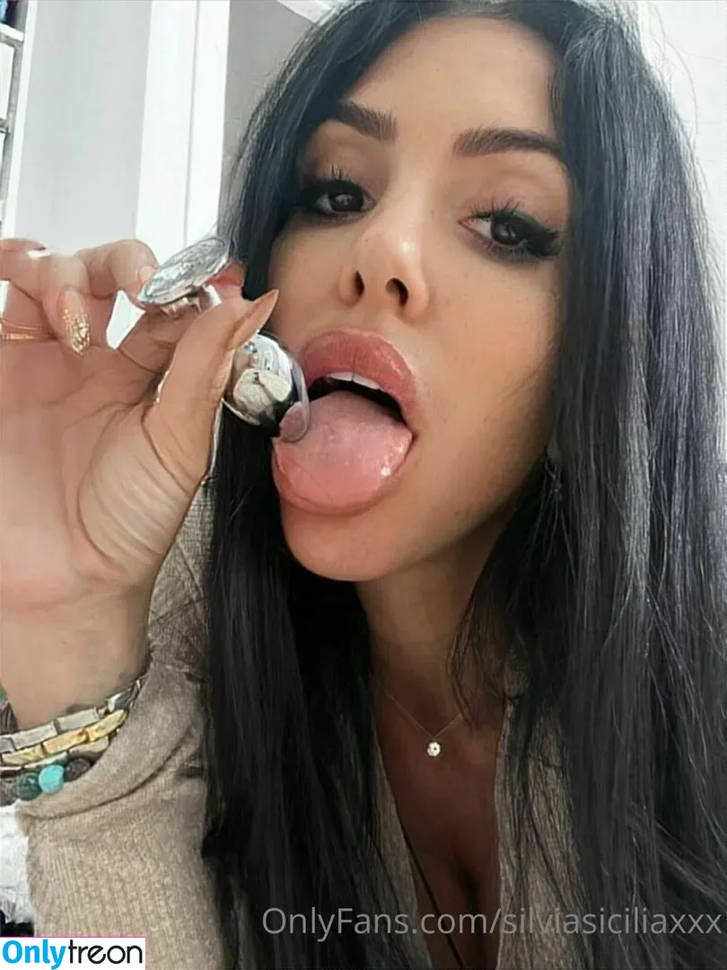 silviasiciliaxxx nude photo #0074 (silviasiciliaxxx)