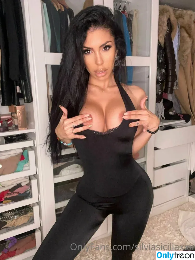silviasiciliaxxx nude photo #0083 (silviasiciliaxxx)