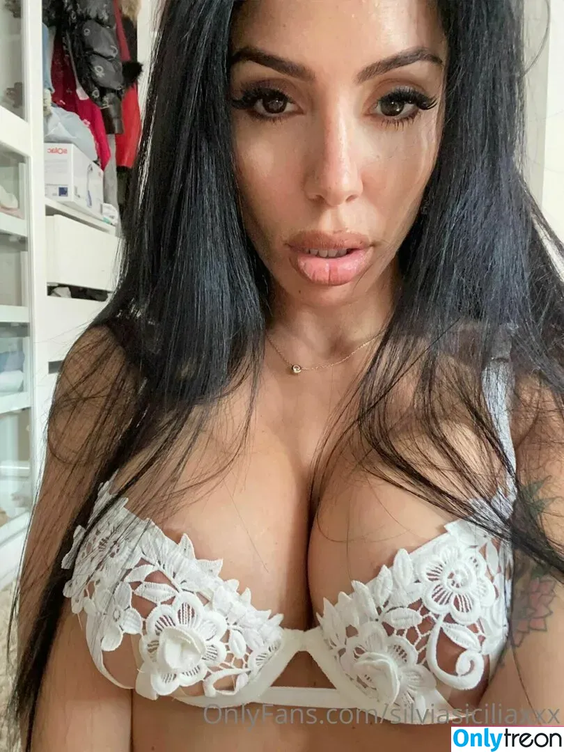 silviasiciliaxxx nude photo #0325 (silviasiciliaxxx)