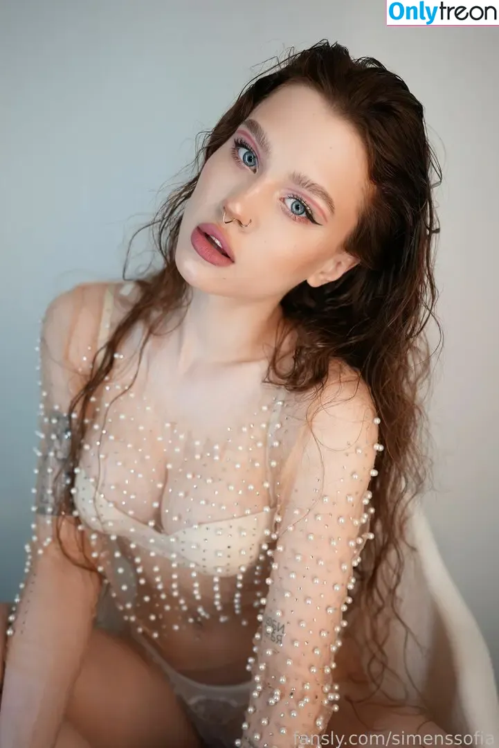 SimensSofia nude photo #0117 (SimensSofia)