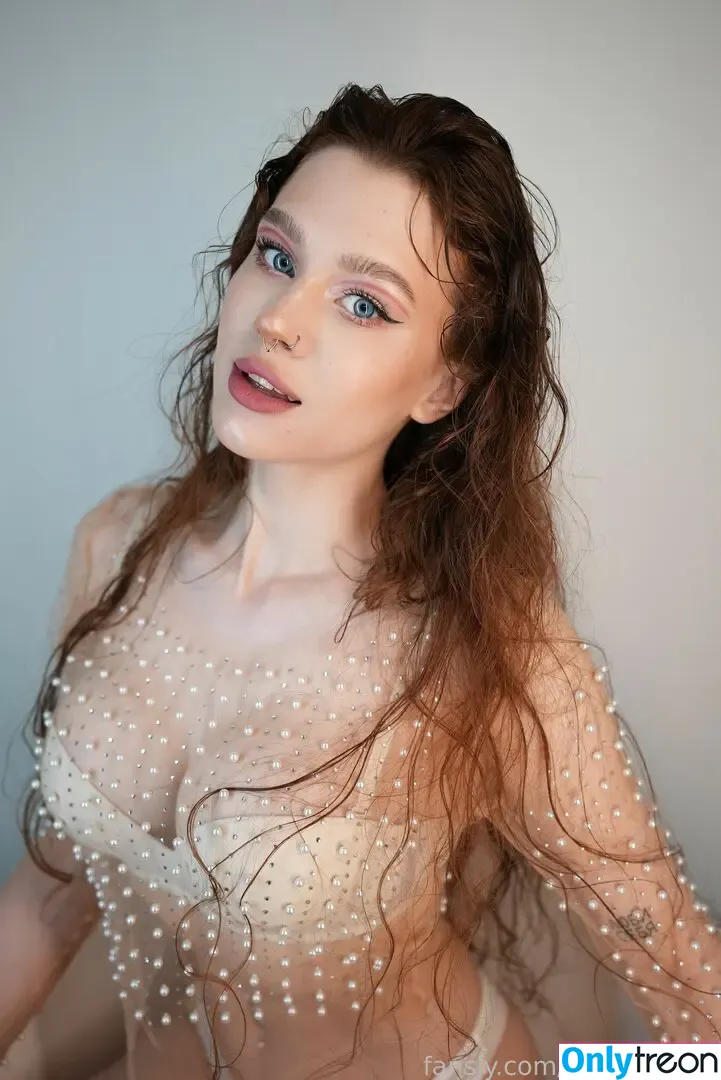 SimensSofia nude photo #0121 (SimensSofia)