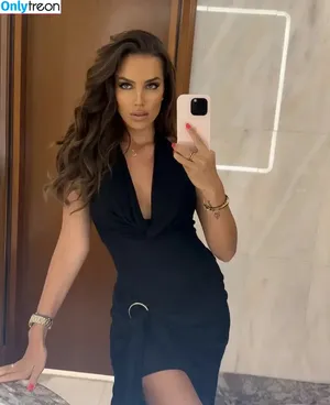 Simona Leskovska / simileskovska nude photo #0032