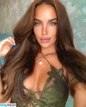 Simona Leskovska / simileskovska nude photo #0081