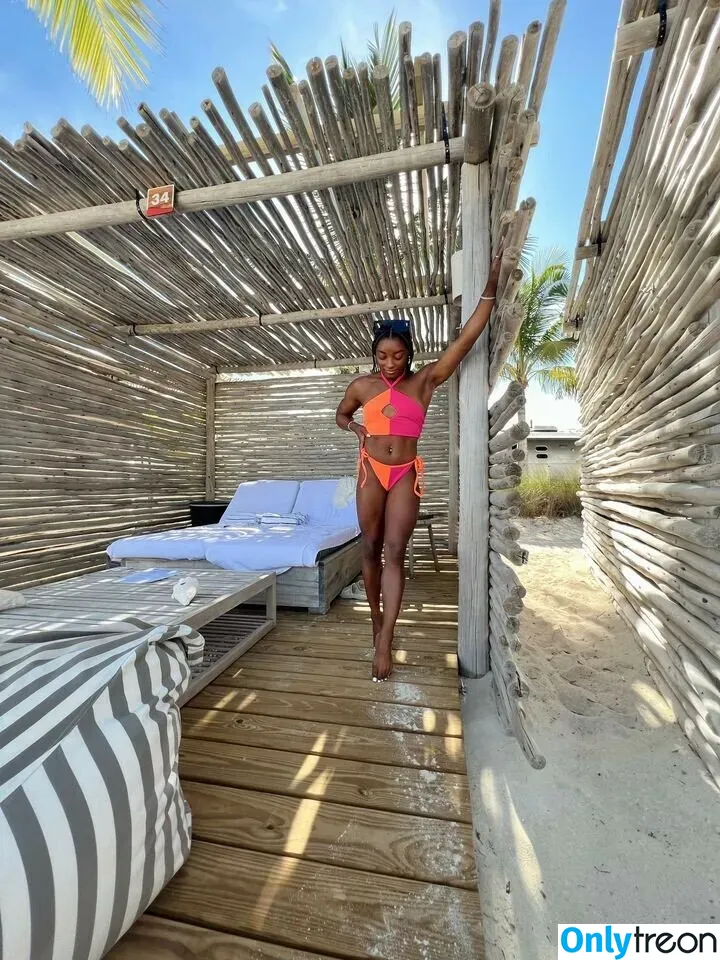Simone Biles nude photo #0095 (Simone_Biles / simonebiles)
