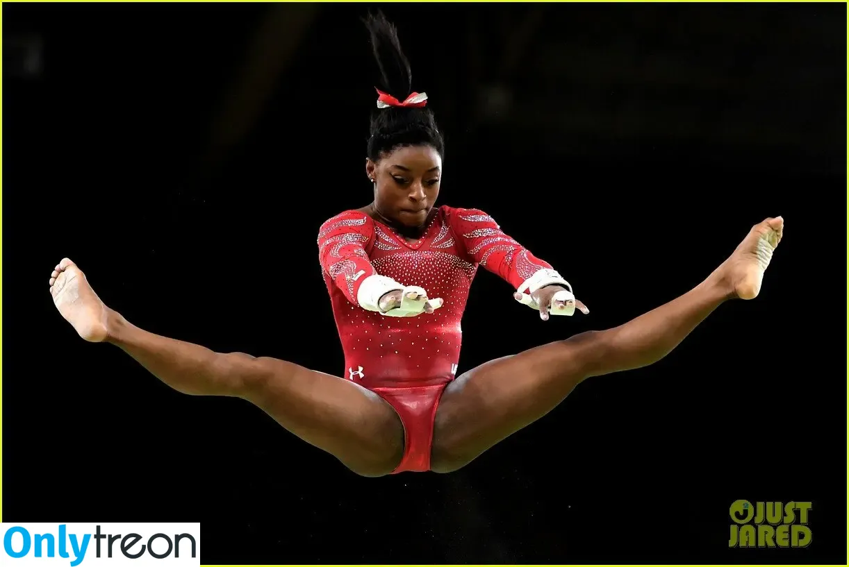 Simone Biles nude photo #0398 (Simone_Biles / simonebiles)