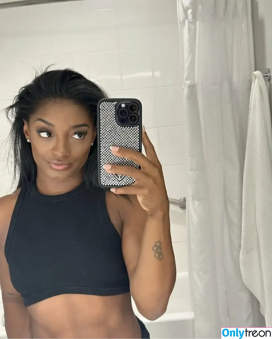 Simone Biles nude photo #0423 (Simone_Biles / simonebiles)