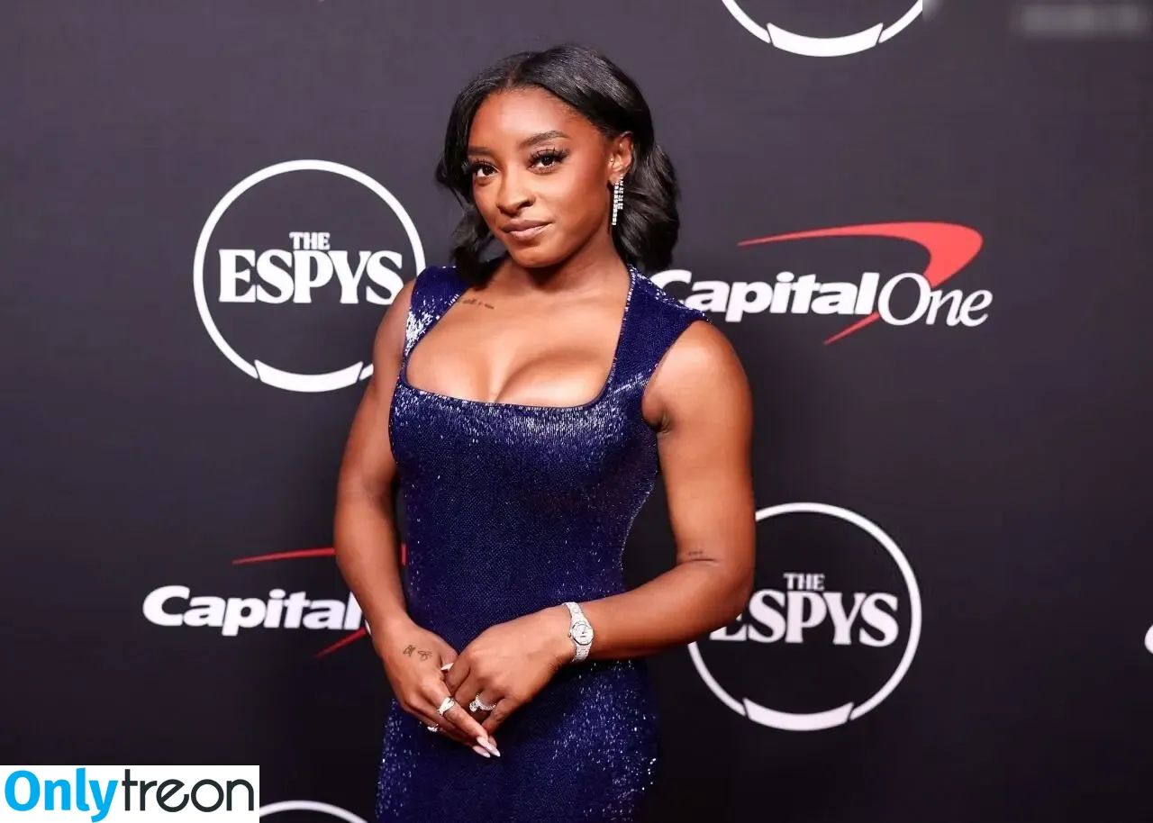Simone Biles nude photo #0454 (Simone_Biles / simonebiles / slaymate)