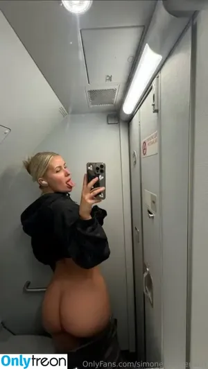 Simone Christensen / simone_christensen / simonechristensen nude photo #0007