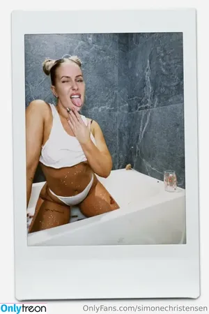 Simone Christensen / simone_christensen / simonechristensen nude photo #0061