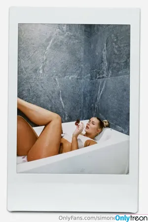 Simone Christensen / simone_christensen / simonechristensen nude photo #0067