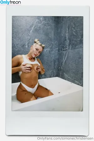 Simone Christensen / simone_christensen / simonechristensen nude photo #0069