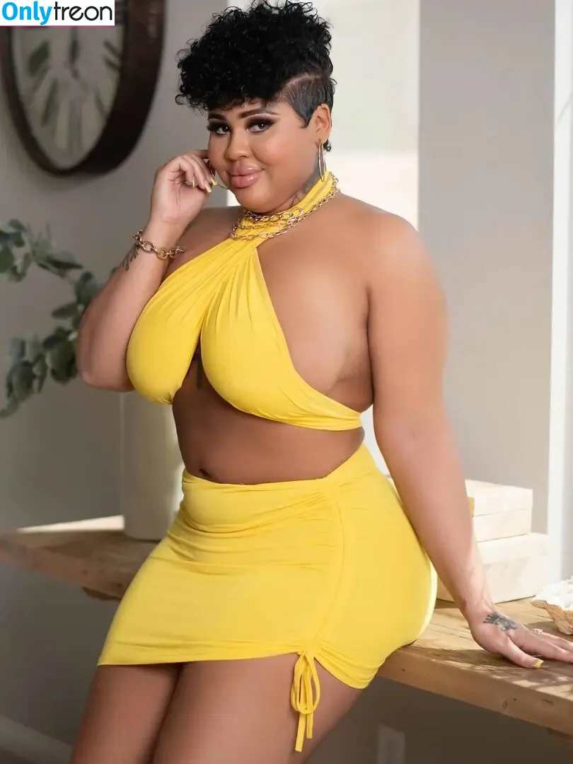 Simone Richards nude photo #0055 (_MrsSimone_ / reel)