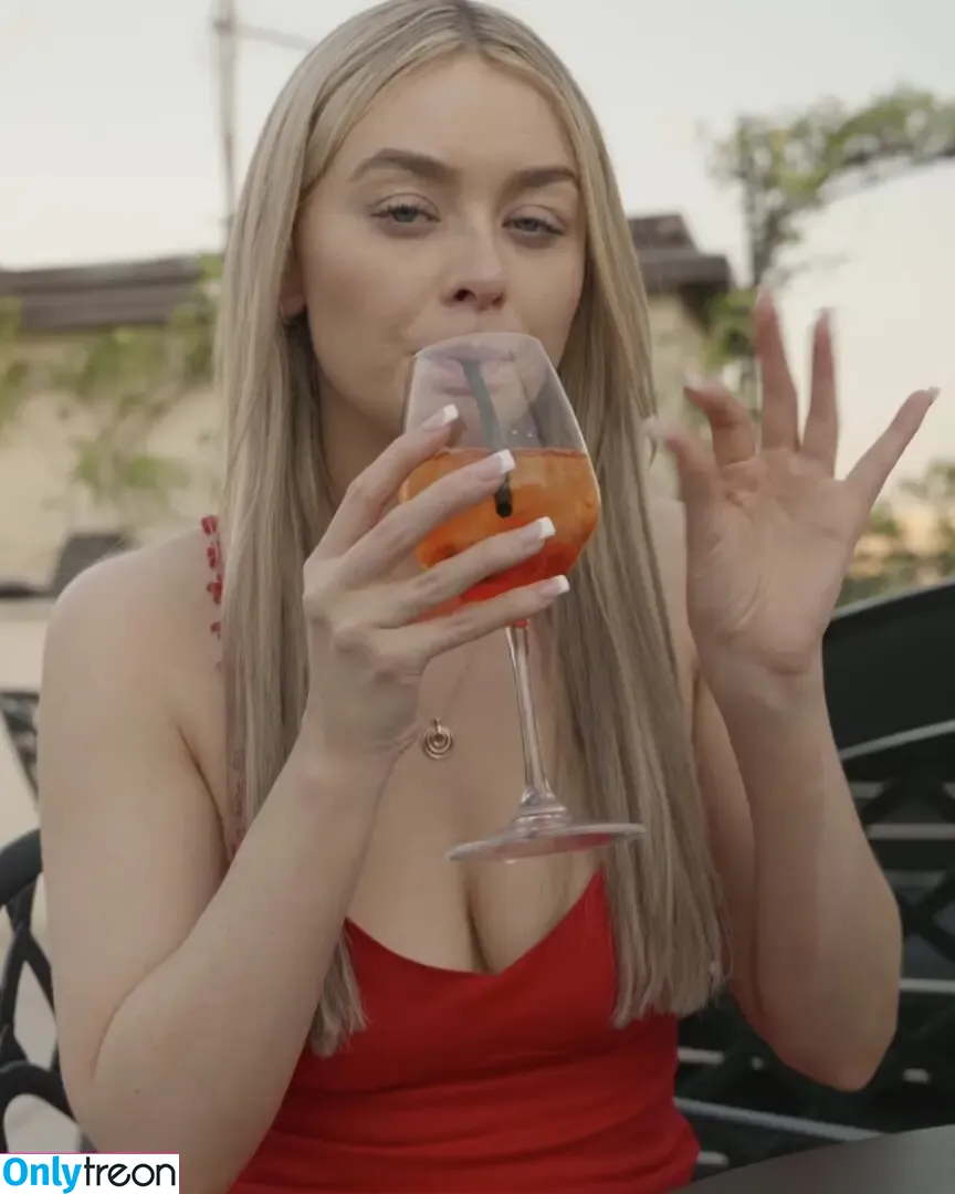 Simply Kel ASMR nude photo #0073 (kellymorgannn_ / user)