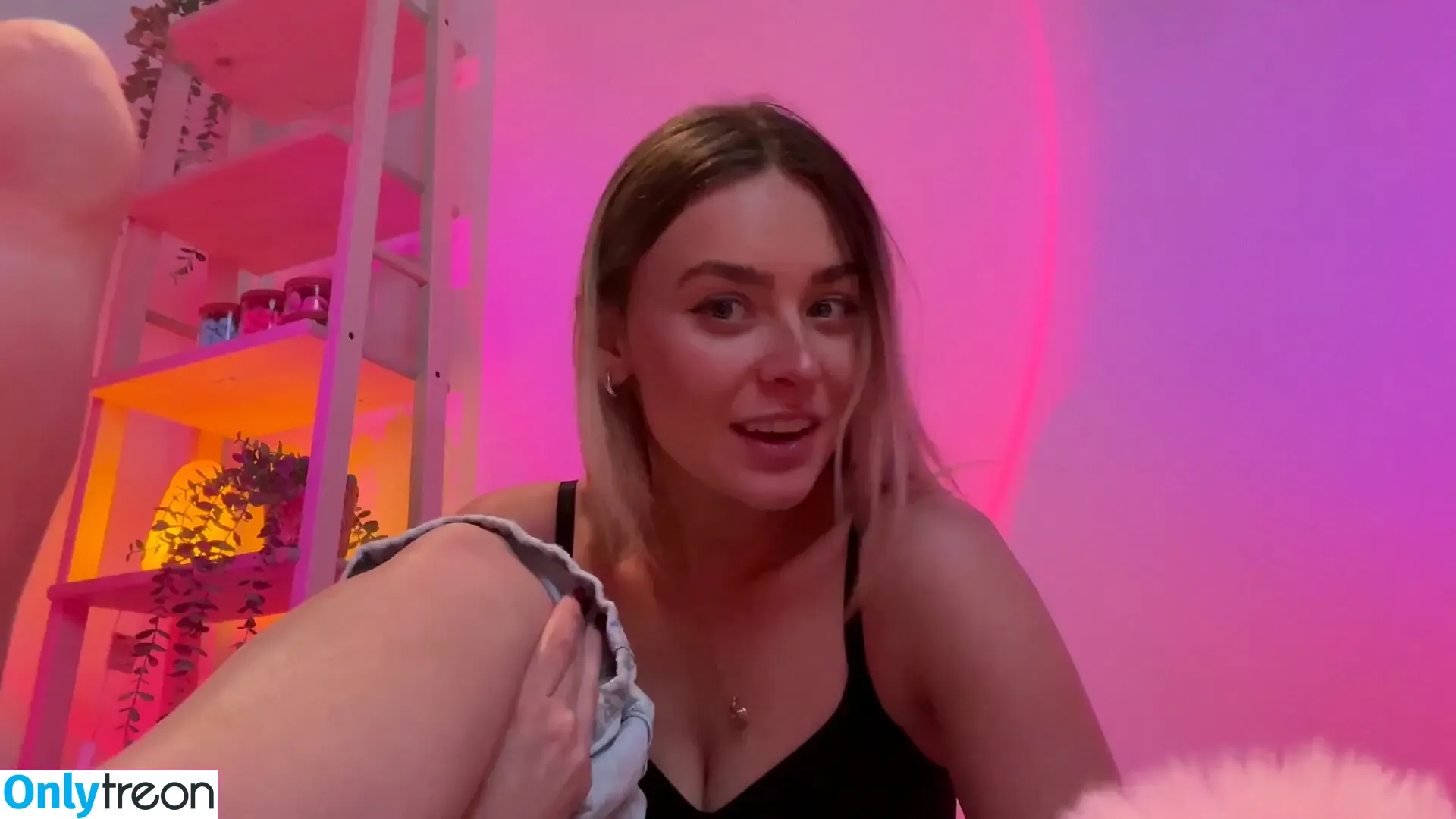 Simply Kel ASMR nude photo #0114 (kellymorgannn_ / user)