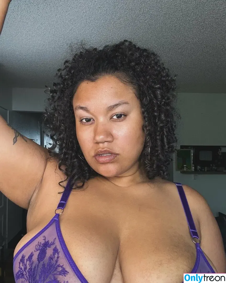 Simplymeggles nude photo #0002 (Simplythena / simplymeggles_)