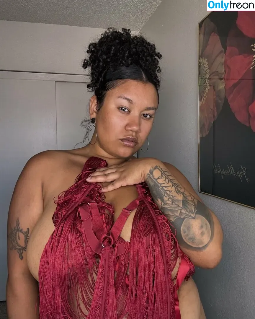 Simplymeggles nude photo #0004 (Simplythena / simplymeggles_)
