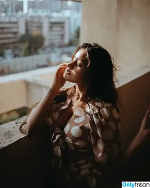 Simran Kaur / simrankonly / symrann.k nude photo #0111