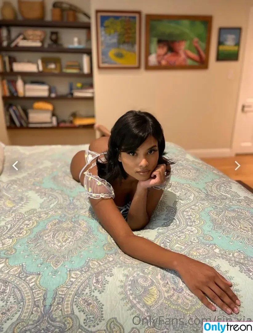 sin.xia2 nude photo #0070 (sin.xia)