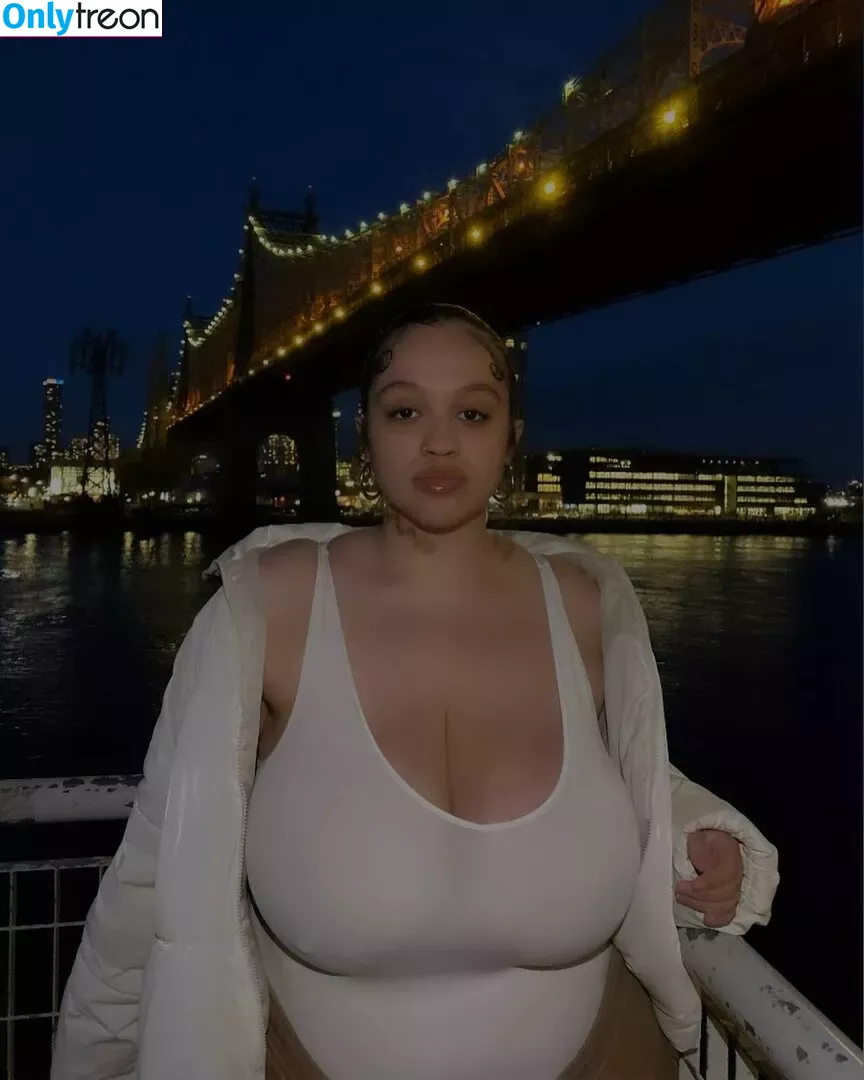 sincerelyitsjulie nude photo #0001 (444jayy / 777jujuu)
