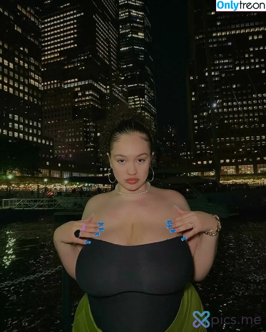 sincerelyitsjulie nude photo #0167 (444jayy / 777jujuu)