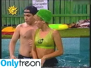 Singa Gätgens / singa_gaetgens nude photo #0009