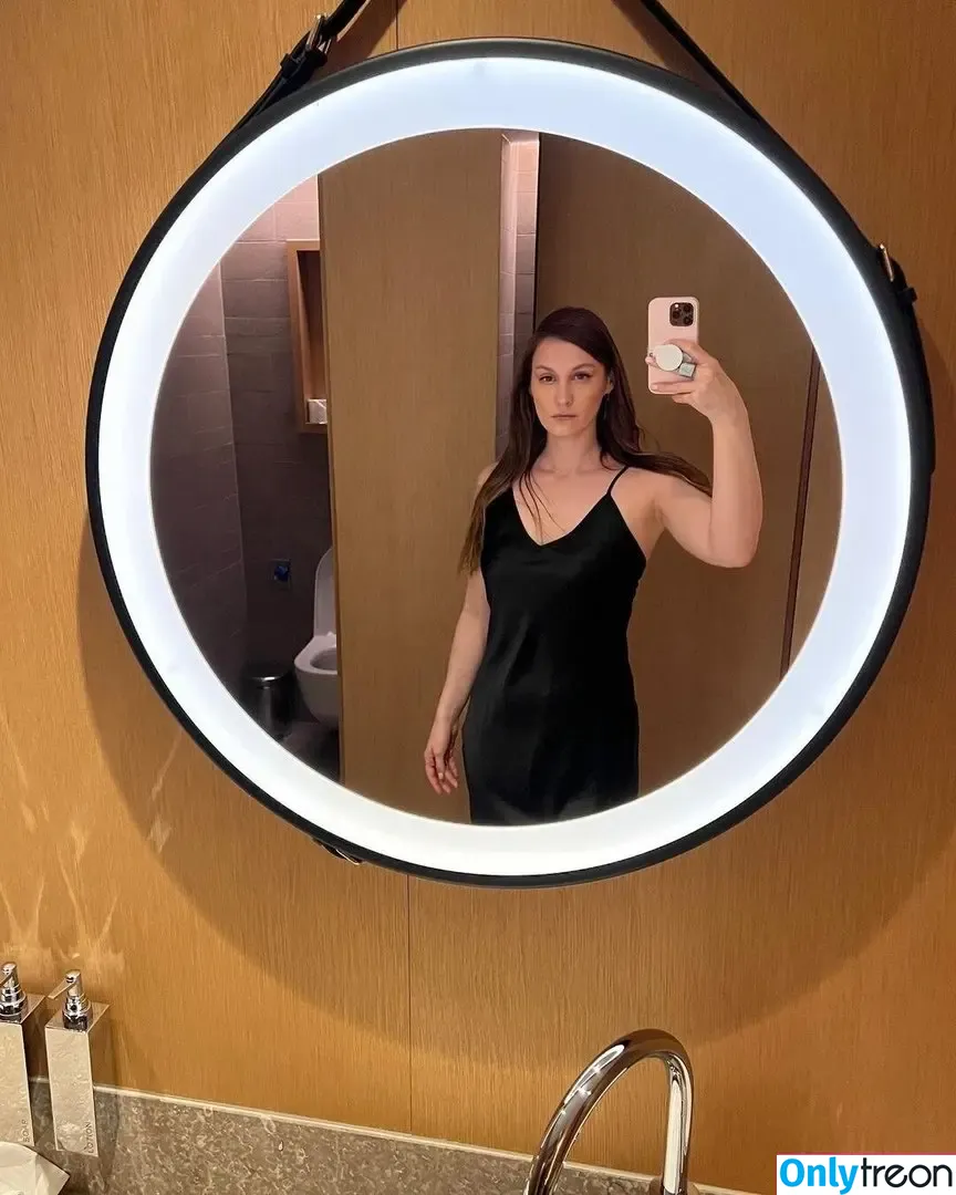 Sjokz nude photo #0012 (Eefje Depoortere / eefjah)