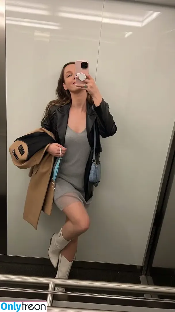 Sjokz nude photo #0014 (Eefje Depoortere / eefjah)