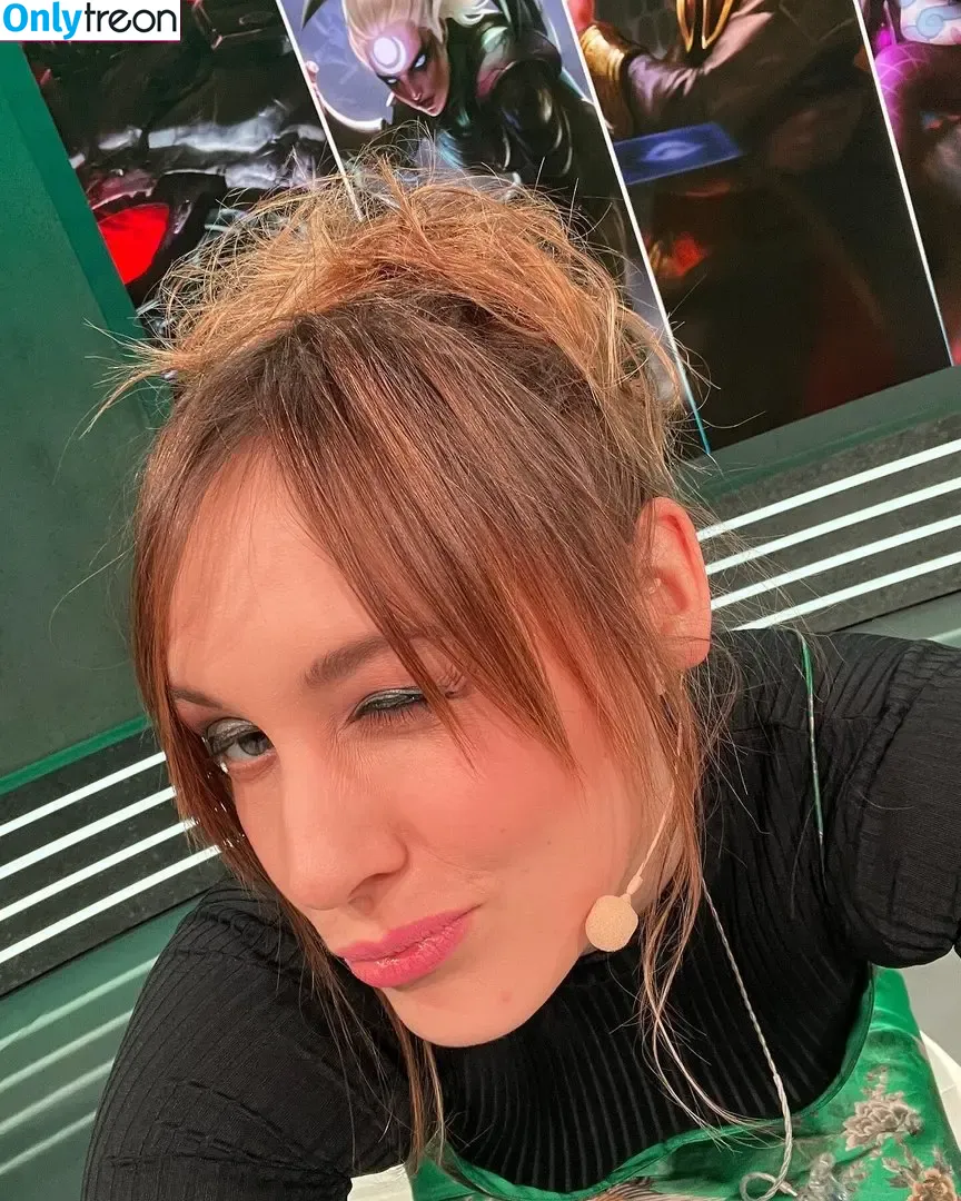 Sjokz nude photo #0027 (Eefje Depoortere / eefjah)