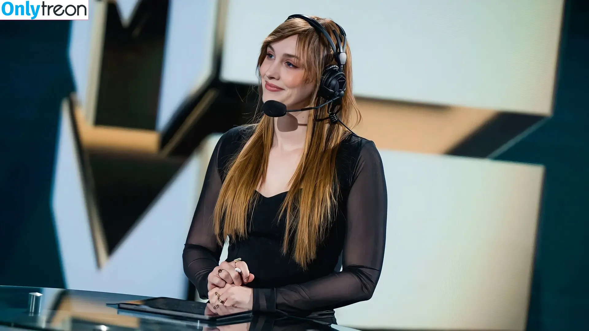 Sjokz nude photo #0060 (Eefje Depoortere / eefjah)