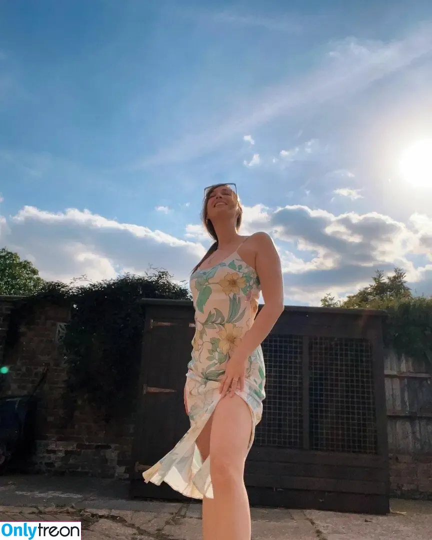 Sjokz nude photo #0157 (Eefje Depoortere / eefjah)