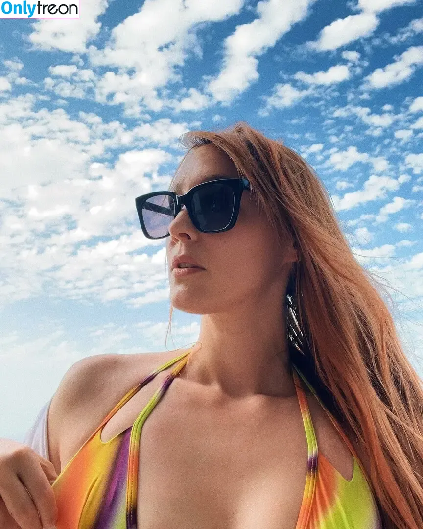Sjokz nude photo #0188 (Eefje Depoortere / eefjah)
