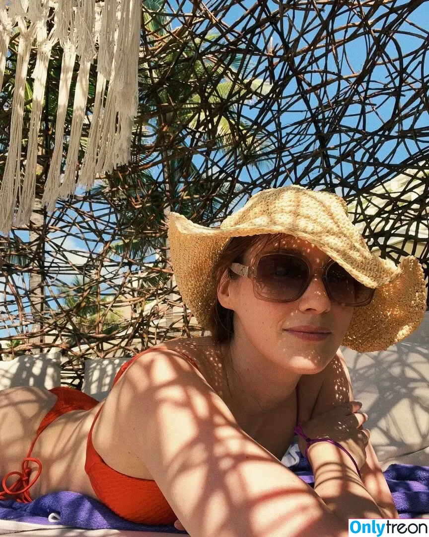Sjokz nude photo #0242 (Eefje Depoortere / eefjah)