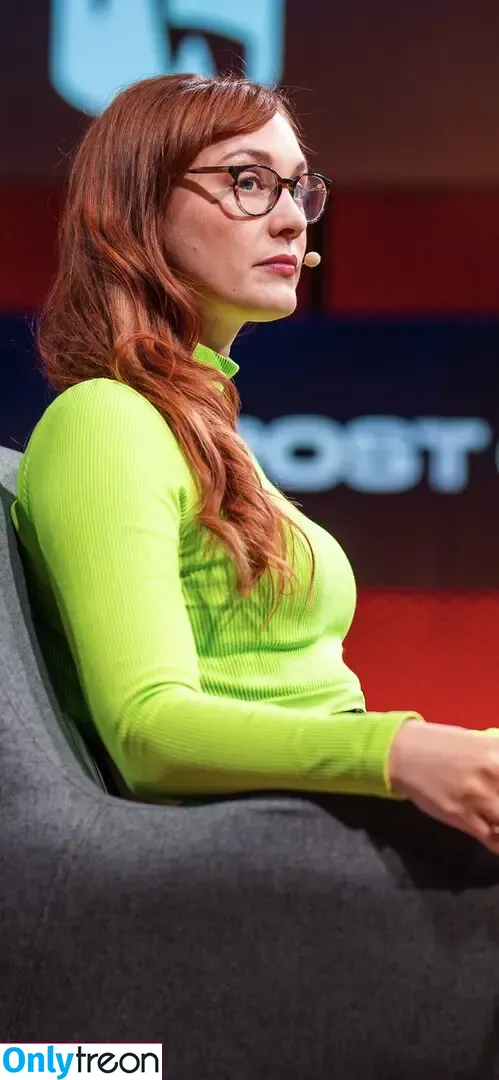 Sjokz nude photo #0281 (Eefje Depoortere / eefjah)
