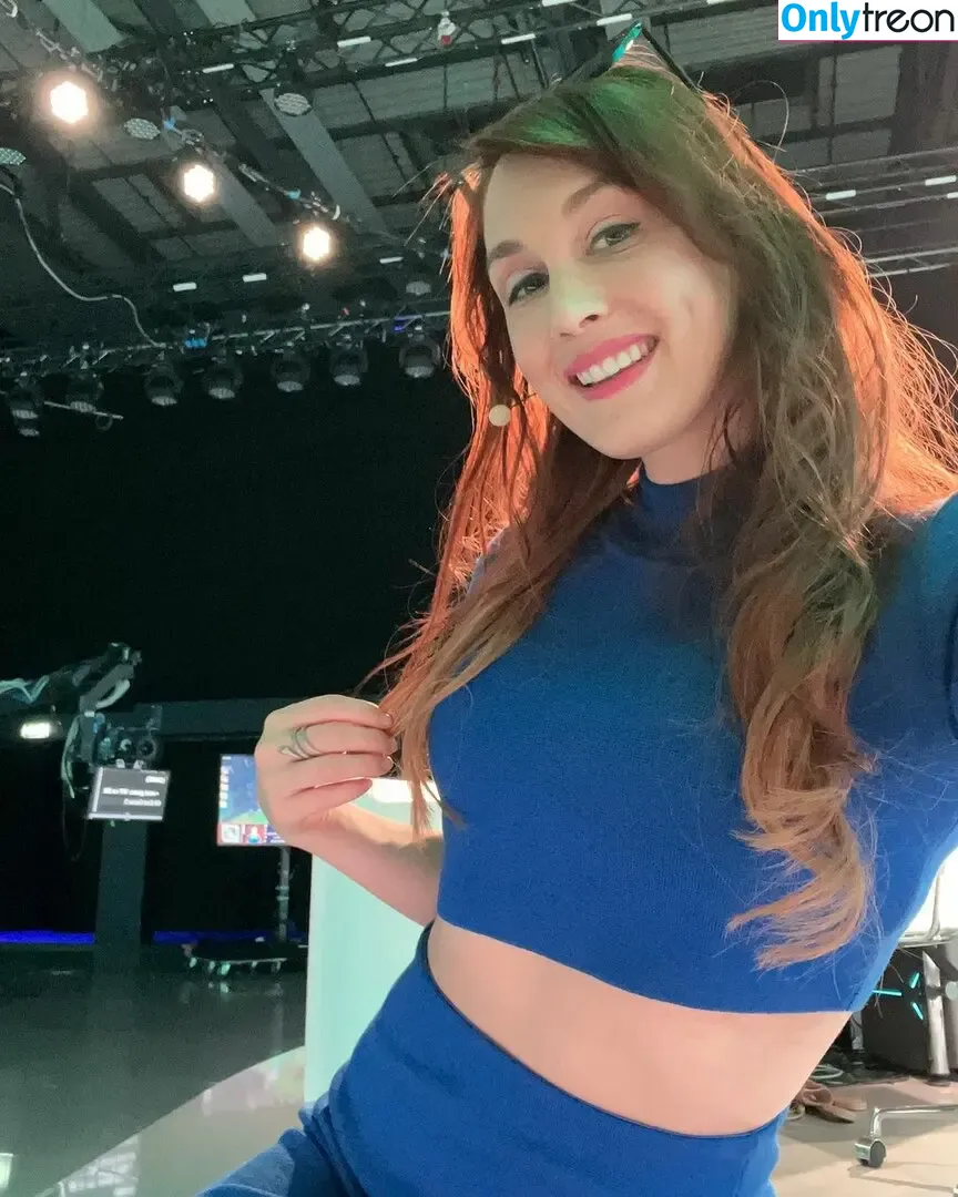 Sjokz nude photo #0377 (Eefje Depoortere / eefjah)