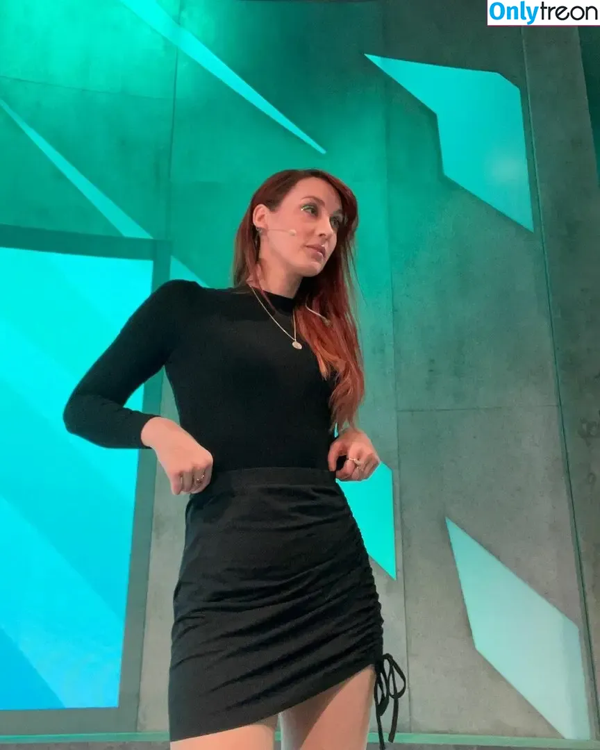 Sjokz nude photo #0390 (Eefje Depoortere / eefjah)