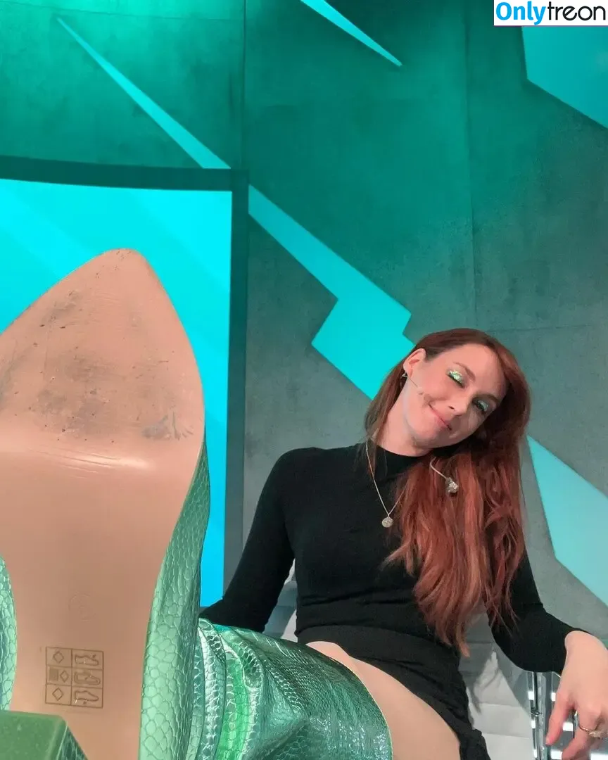 Sjokz nude photo #0392 (Eefje Depoortere / eefjah)