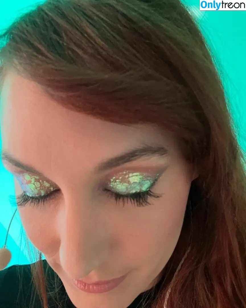 Sjokz nude photo #0396 (Eefje Depoortere / eefjah)