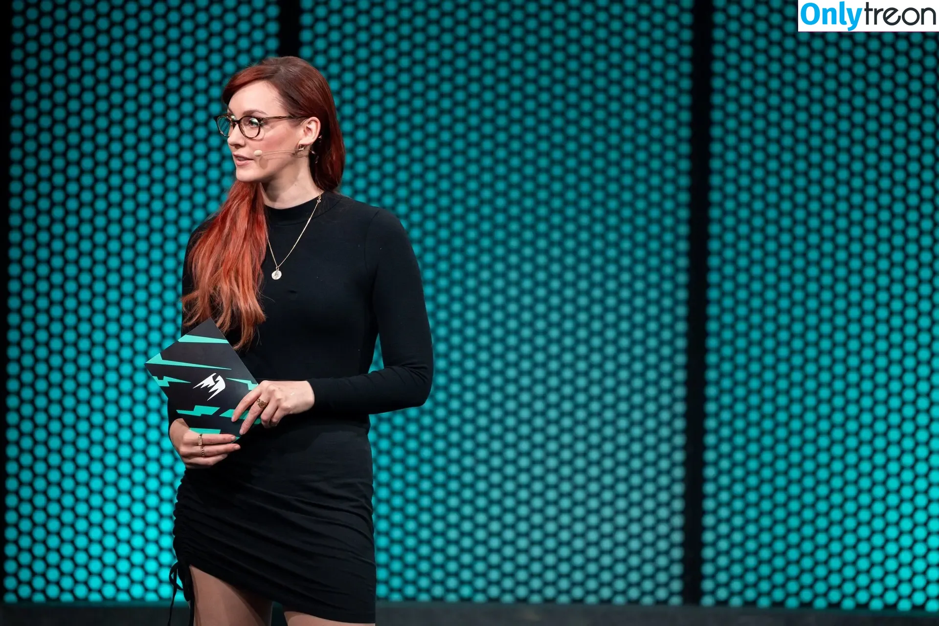 Sjokz nude photo #0421 (Eefje Depoortere / eefjah)