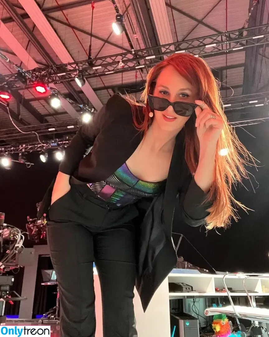 Sjokz nude photo #0430 (Eefje Depoortere / eefjah)