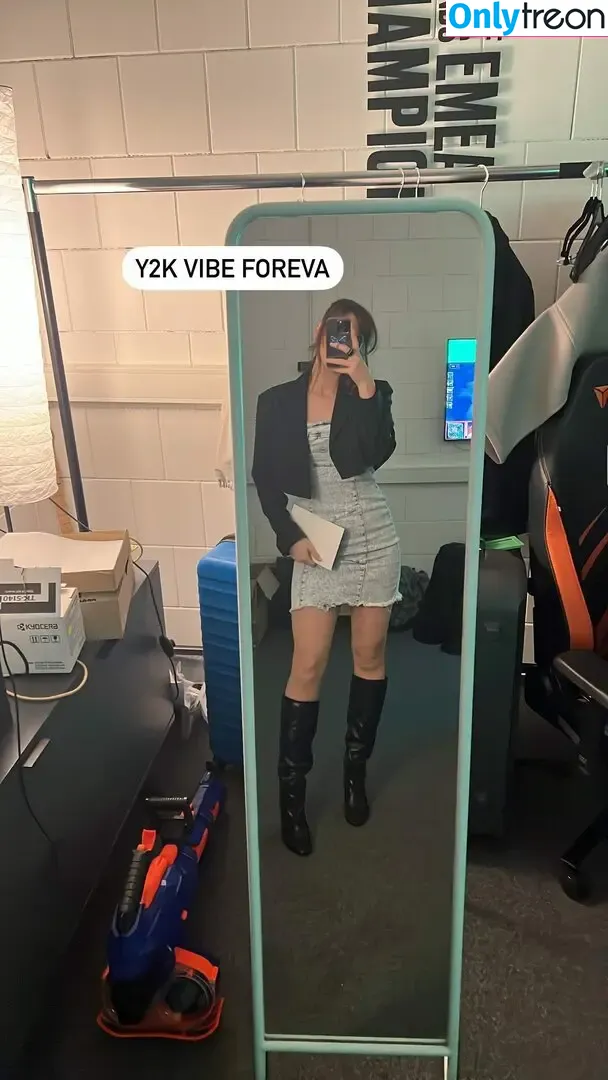 Sjokz nude photo #0448 (Eefje Depoortere / eefjah)