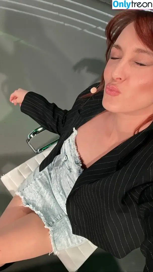 Sjokz nude photo #0449 (Eefje Depoortere / eefjah)