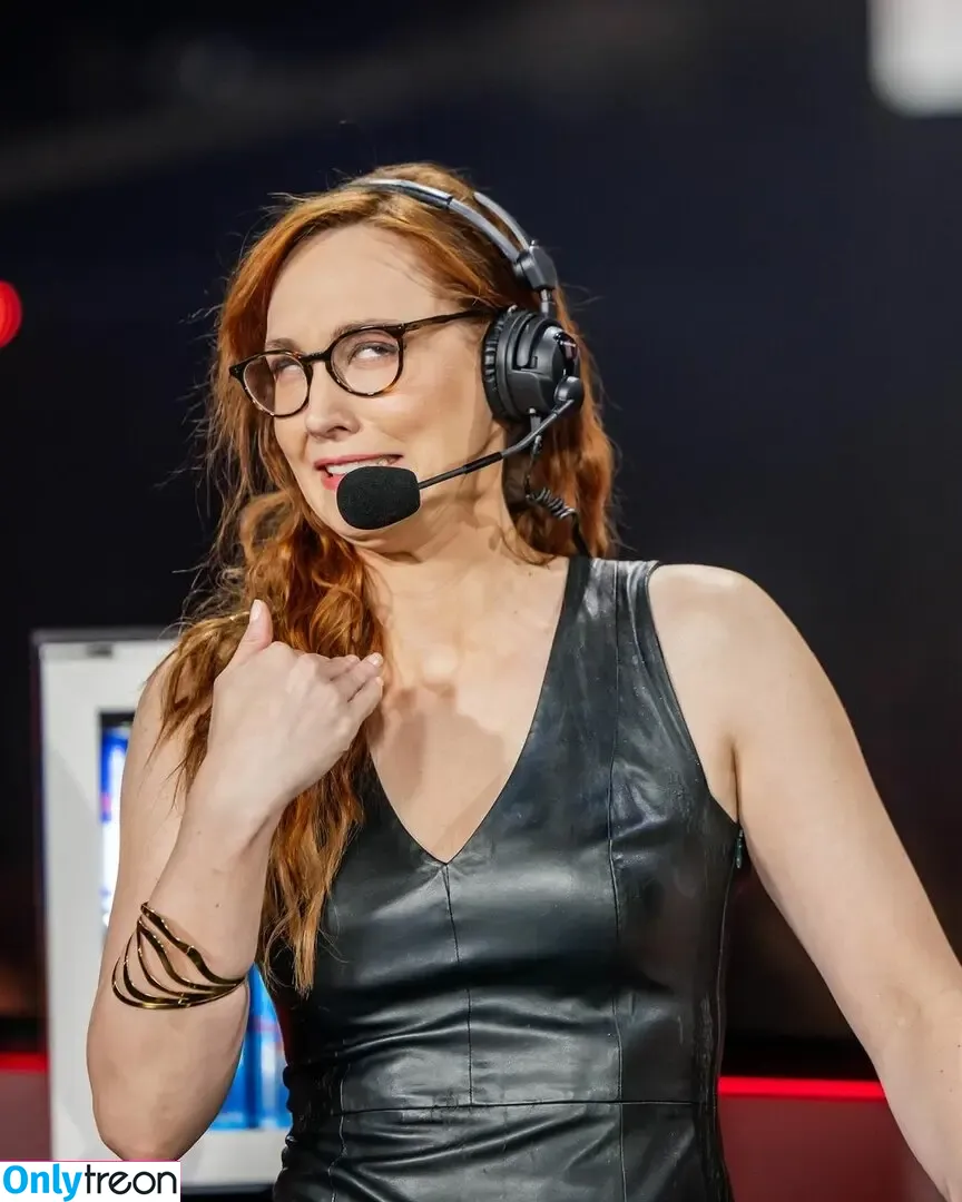 Sjokz nude photo #0478 (Eefje Depoortere / eefjah)