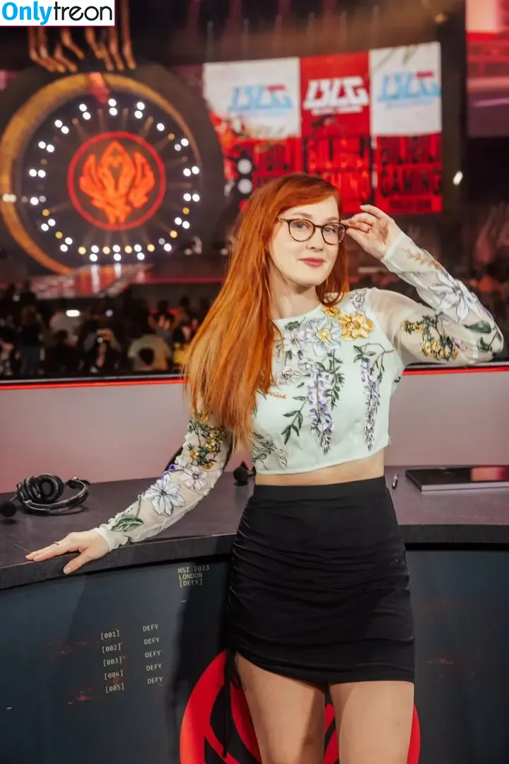 Sjokz nude photo #0481 (Eefje Depoortere / eefjah)