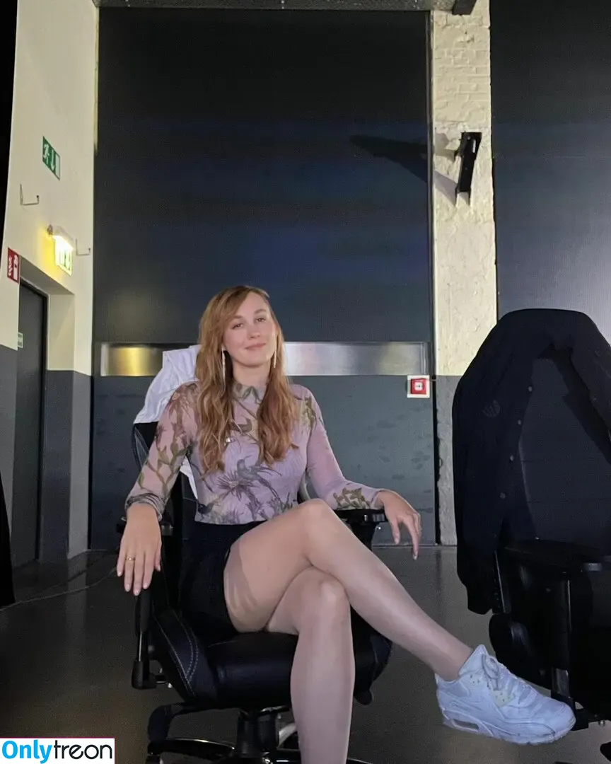 Sjokz nude photo #0636 (Eefje Depoortere / eefjah)