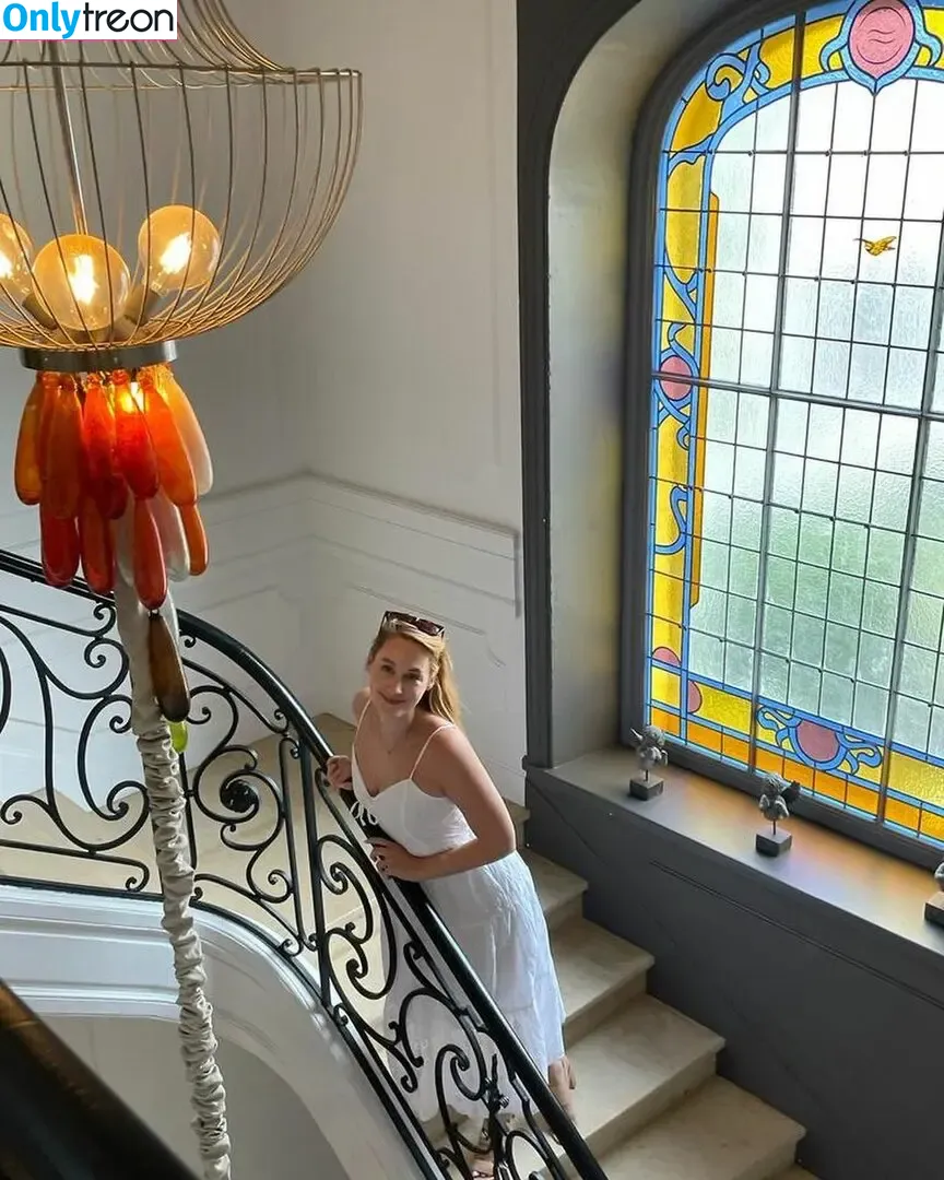 Sjokz nude photo #0681 (Eefje Depoortere / eefjah)
